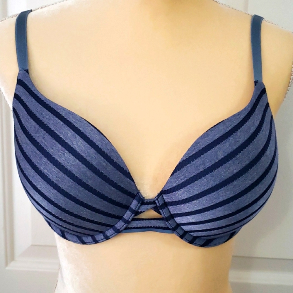 VS Bra